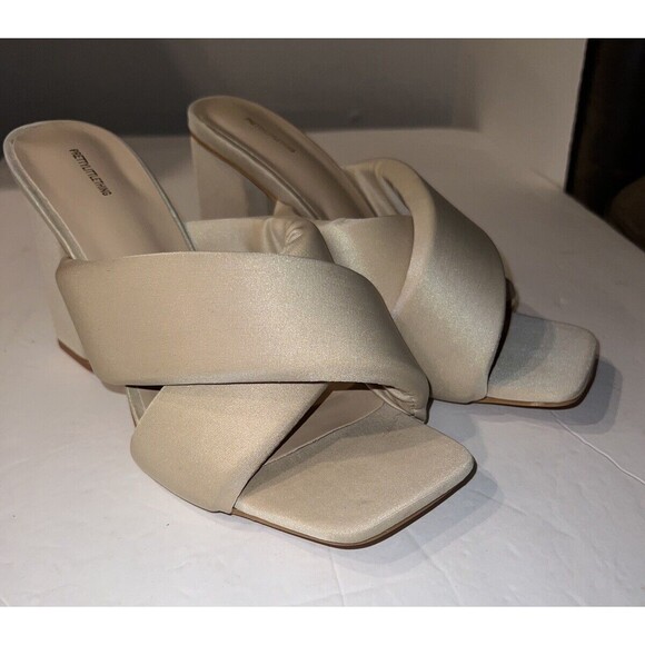 Pretty Little Thing Mules Womens Sz 7 Square Toe Block Heel Beige chunky Y2K - Picture 2 of 9